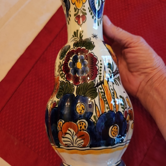 Hand painted vase - Picture 7 of 7